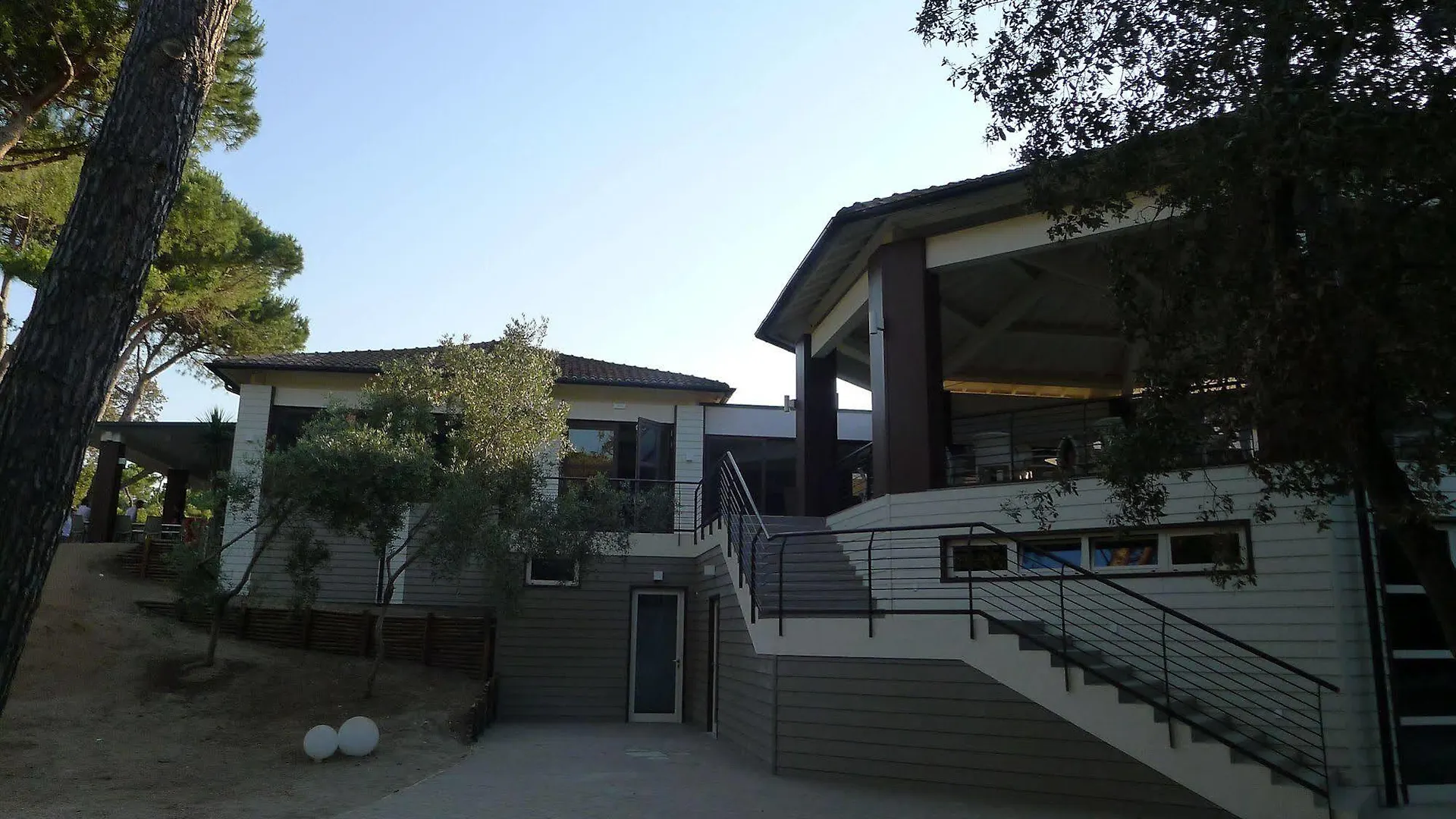 Paradu Ecovillage & Resort Donoratico